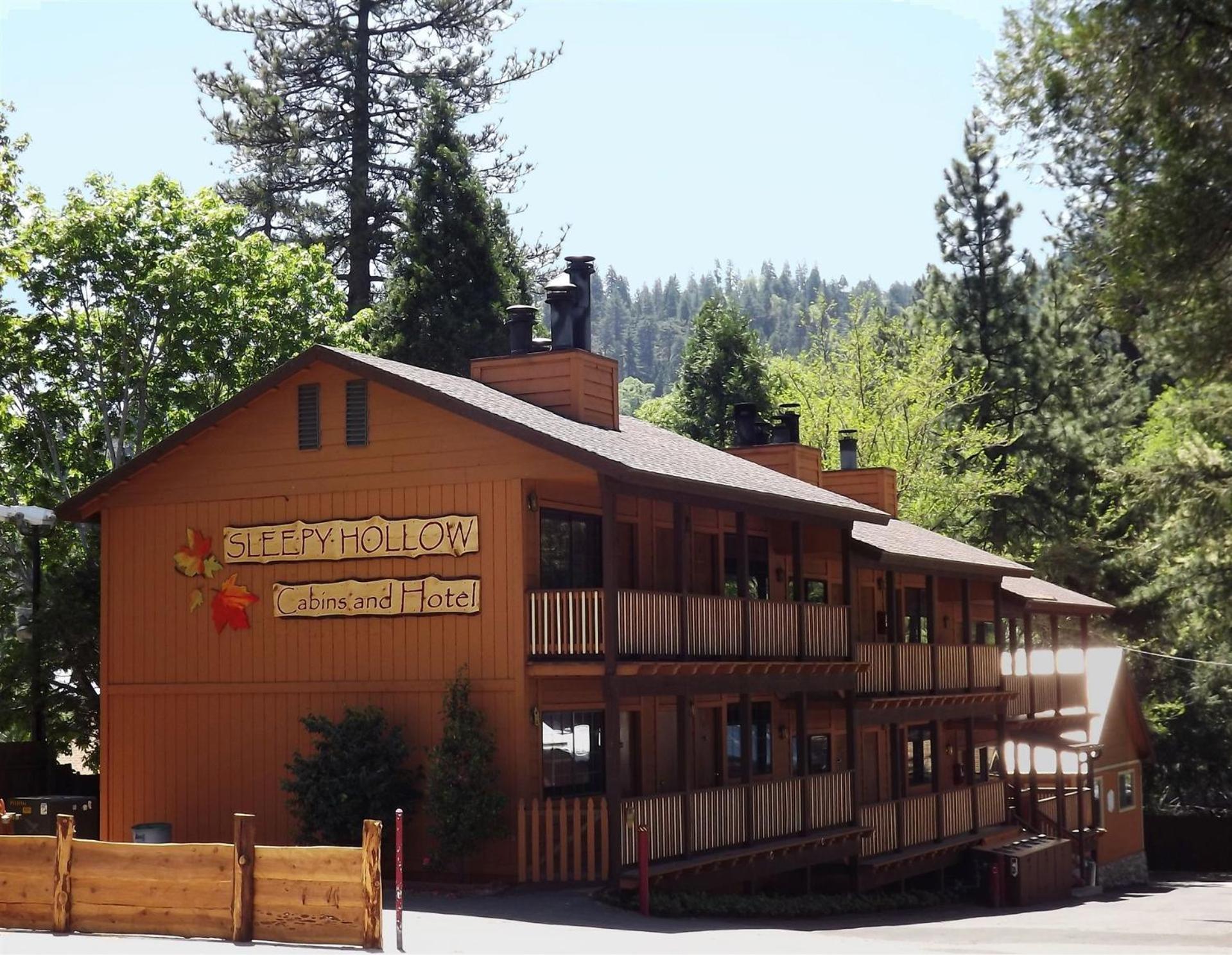 Sleepy Hollow Cabins & Hotel Crestline Екстер'єр фото