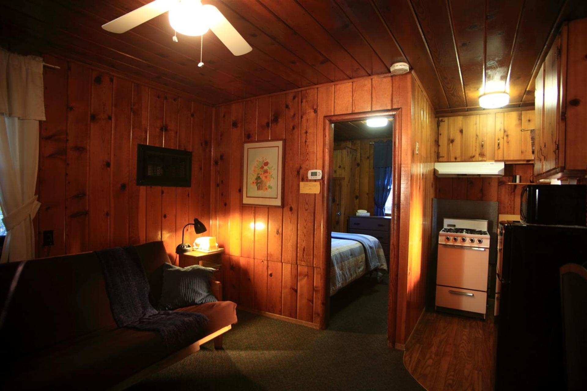 Sleepy Hollow Cabins & Hotel Crestline Екстер'єр фото