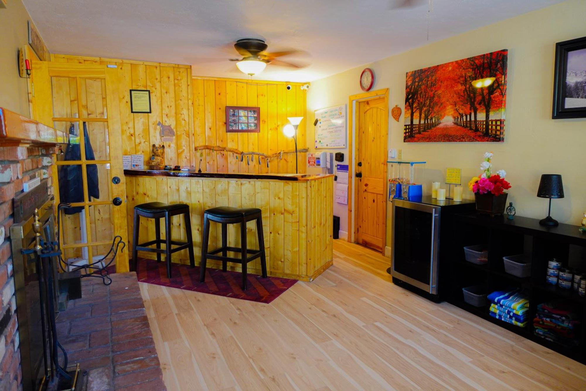 Sleepy Hollow Cabins & Hotel Crestline Екстер'єр фото